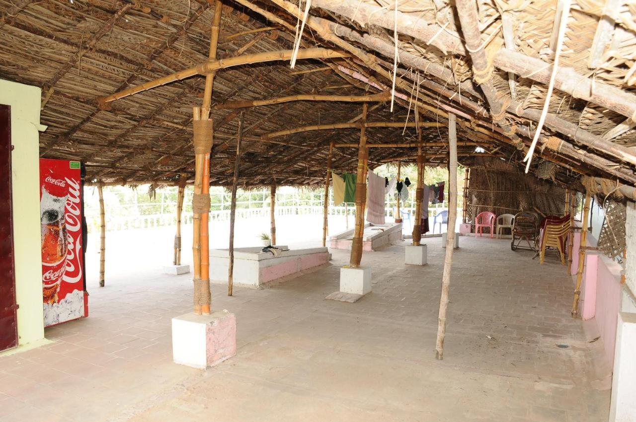 Arunachala Ramana Home Tiruvannāmalai Exteriör bild