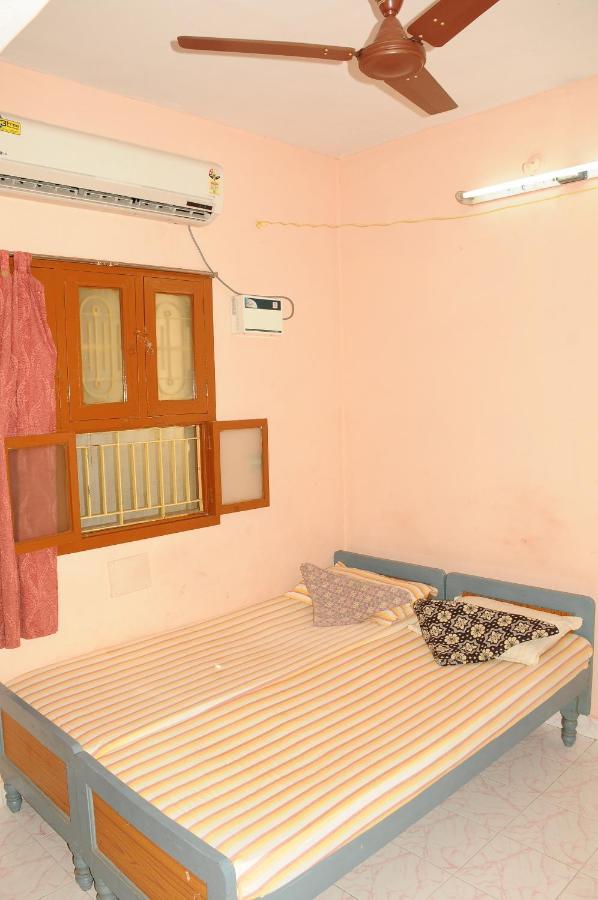 Arunachala Ramana Home Tiruvannāmalai Exteriör bild